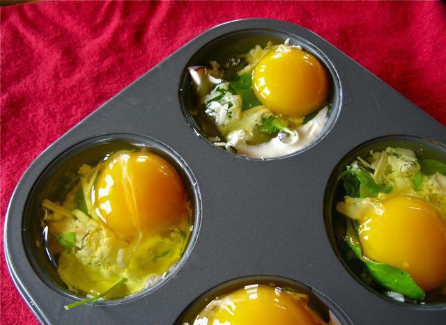 печеные яйца в духовке 
