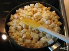 «Ржаная шарлотка с яблоками» - приготовления блюда - шаг 3