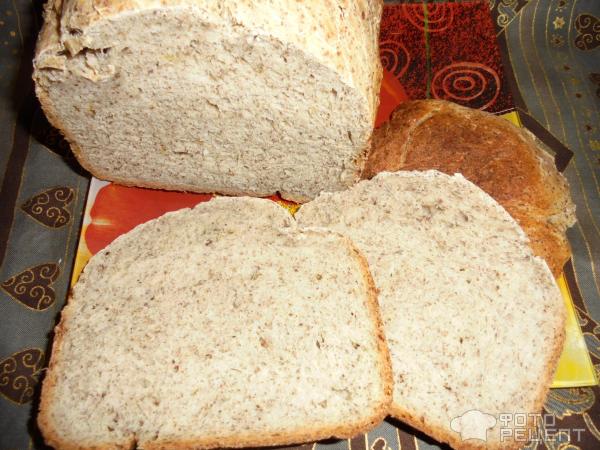Хлеб пшеничный с добавлением льняной муки фото