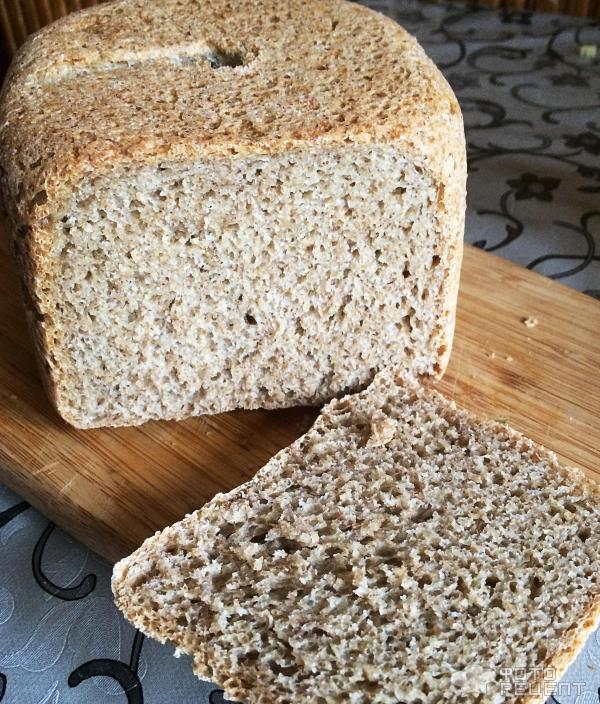 Хлеб из цельнозерновой и пшеничной муки фото