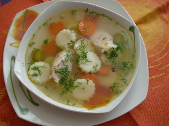 Как сделать клецки для супа с чесноком?