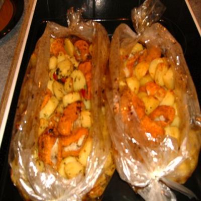 Картошка, запеченная в духовке. Фото и видео