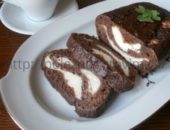 Миниатюра к статье Шоколадный кекс из кабачка с творожной начинкой