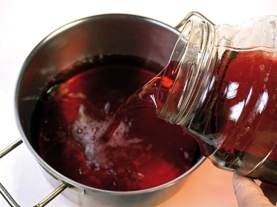 Домашнее вино из смородины - простые рецепты без дрожжей. Пошаговая инструкция приготовления вина из черной и красной смородины в домашних условиях