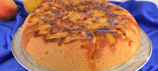 пирог с персиками
