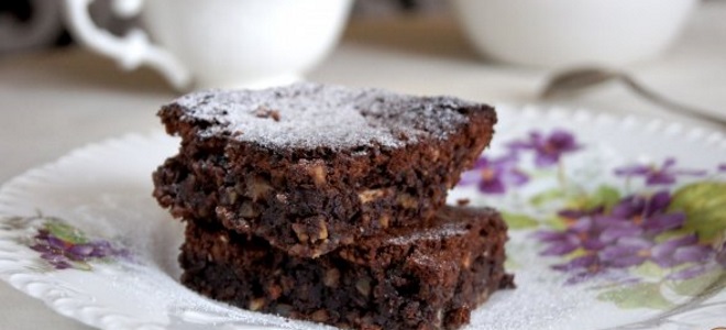 Шоколадный пирог с орехами - рецепт