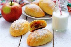 духовые пирожки с яблоками на кефире