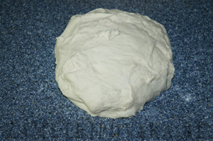Белый хлеб на минеральной воде