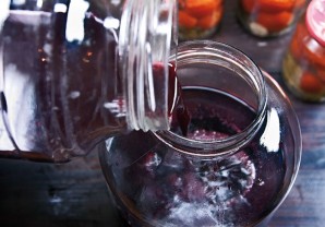 Домашнее вино из ягод - фото шаг 5