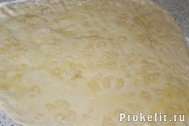 Булочки с сыром в духовке из дрожжевого теста на кефире: фото 5