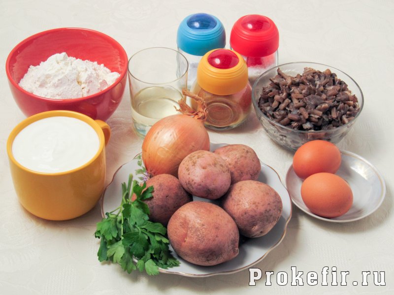 Пирог с картошкой и грибами в духовке без дрожжей на кефире: фото 1