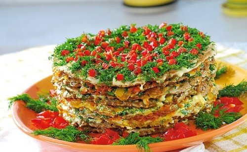 Классический печеночный торт из куриной печени с морковью